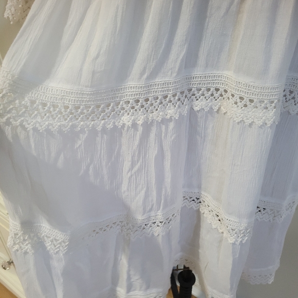 Cute Options White Lace Trim Midi Dress V- Neck  Large - Picture 7 of 14